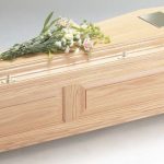 funerals-totnes-devon-wood-coffins-cathedral-oak-solid
