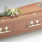 funerals-totnes-devon-wood-coffins-henley-mahogany-veneer