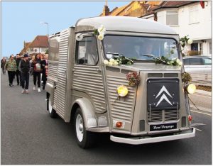 blog-ten-vehicles-hearse-french-van-citroen